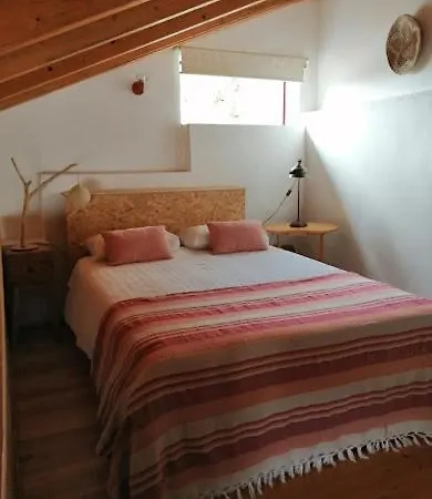 Cosy Little House Between Mountain And Sea Colares